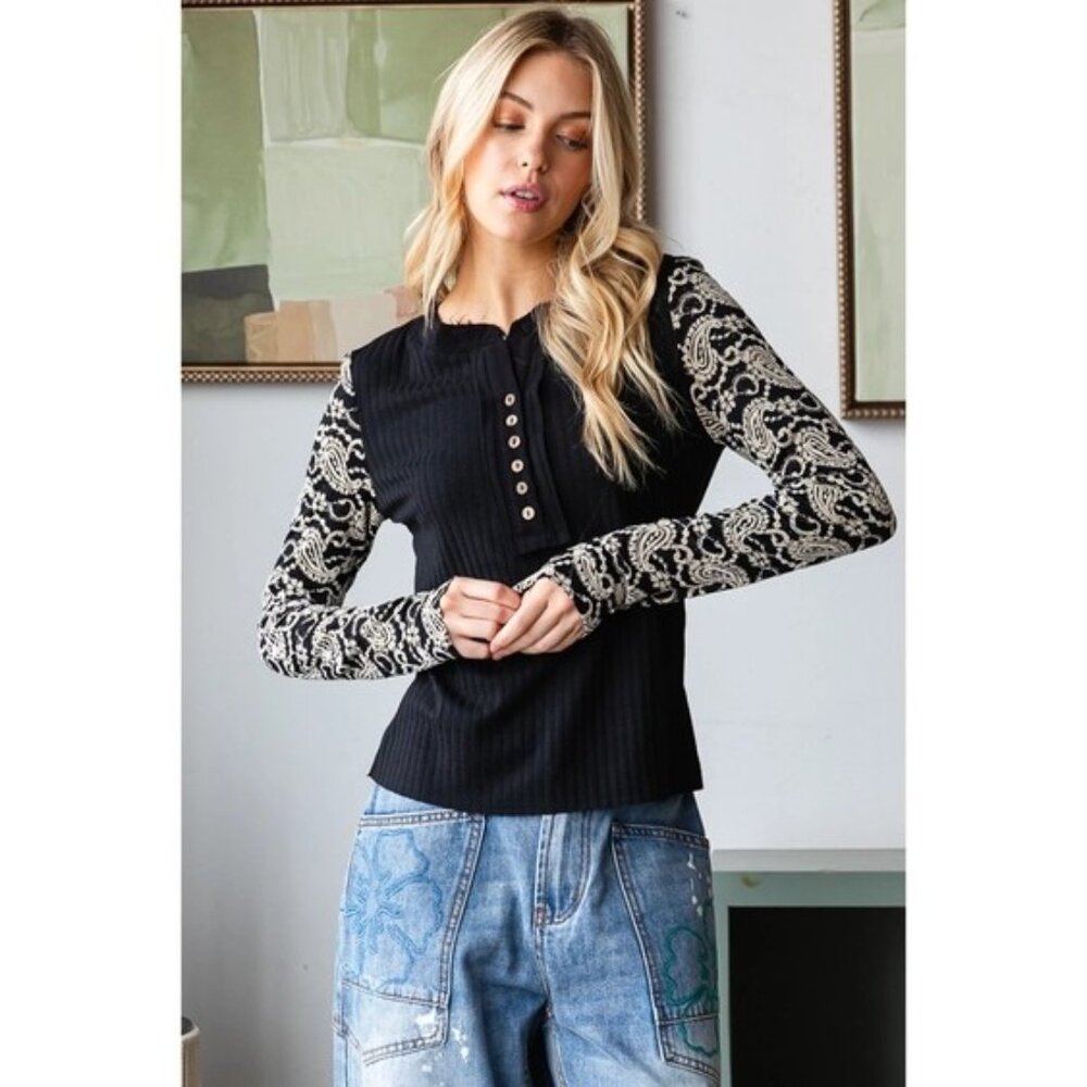 Lg Oli & Hali Lg Black and Cream Lace Sleeve Top